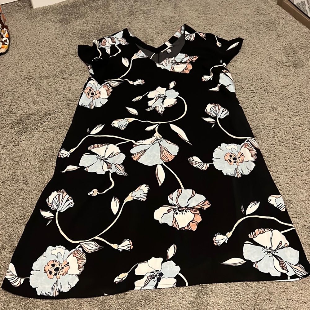 Floral dress! Like new